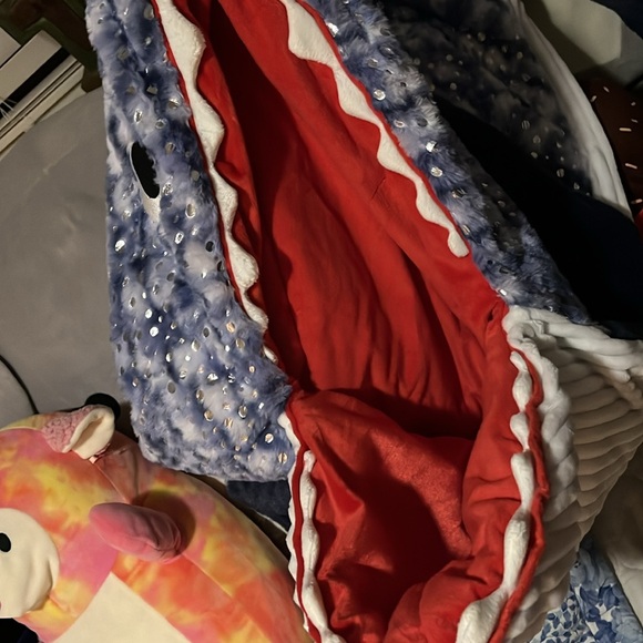 Tommy Bahama snuggle tail - Picture 4 of 6